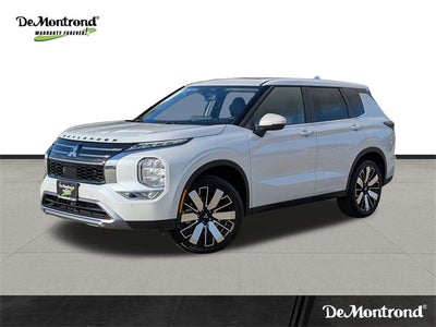 2026 Mitsubishi Outlander SE