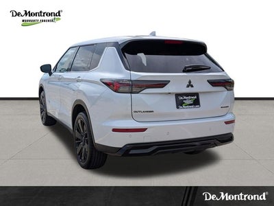 2026 Mitsubishi Outlander LE