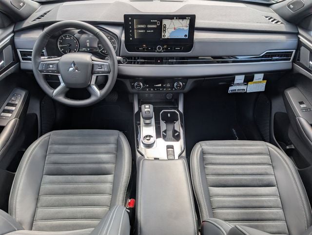 2026 Mitsubishi Outlander LE