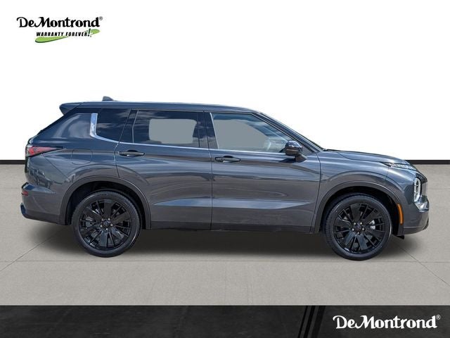 2026 Mitsubishi Outlander LE