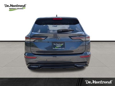 2026 Mitsubishi Outlander LE