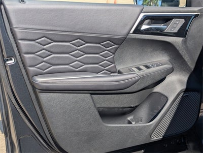 2025 Mitsubishi Outlander SEL