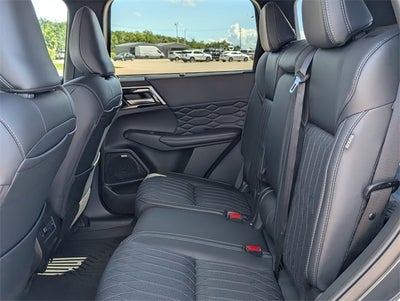 2025 Mitsubishi Outlander SEL