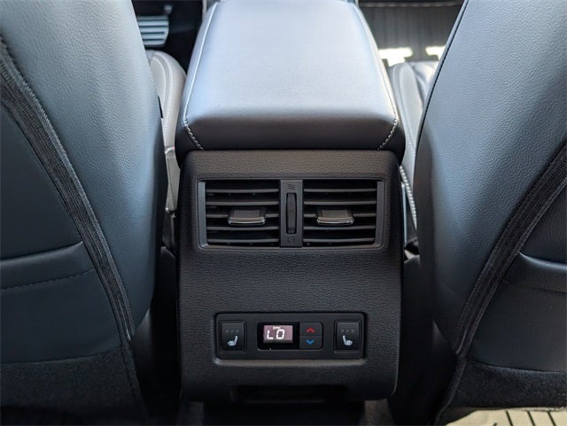 2025 Mitsubishi Outlander SEL