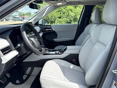 2025 Mitsubishi Outlander SEL