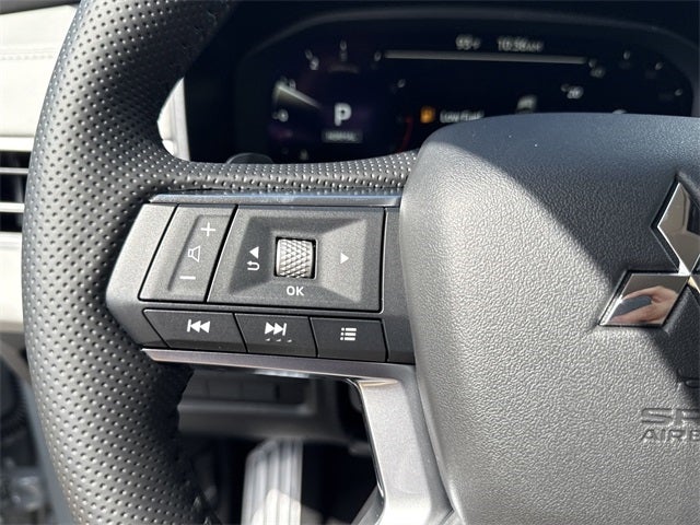 2025 Mitsubishi Outlander SEL