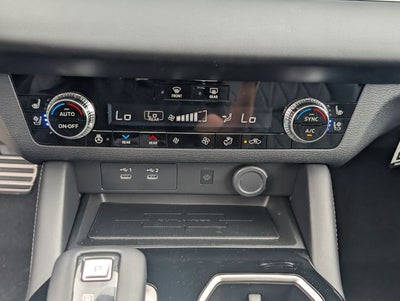 2026 Mitsubishi Outlander Black Edition