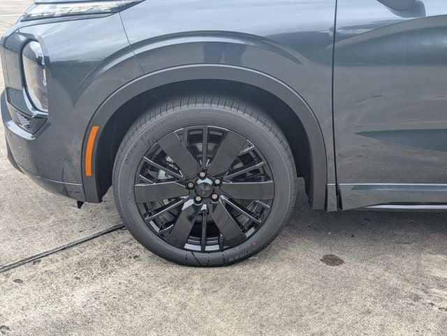 2026 Mitsubishi Outlander Black Edition