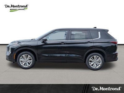 2026 Mitsubishi Outlander ES