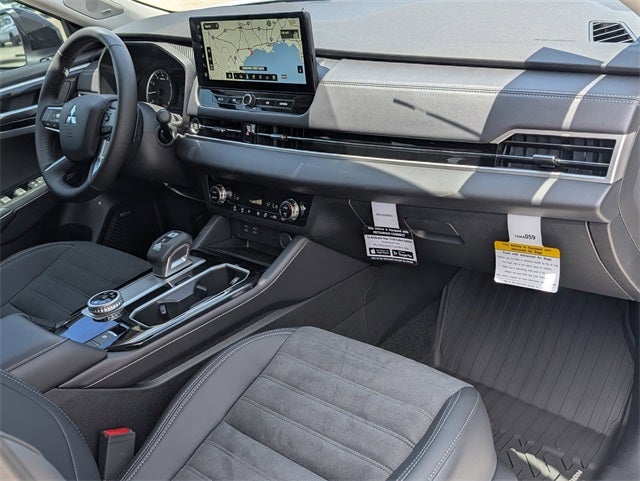 2025 Mitsubishi Outlander Trail Edition