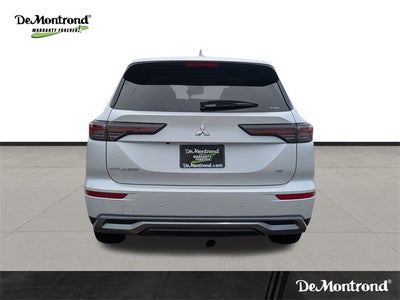 2025 Mitsubishi Outlander SE