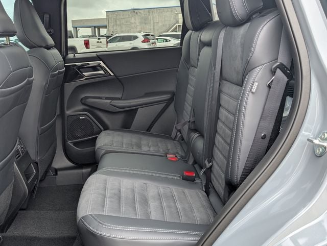 2026 Mitsubishi Outlander Trail Edition