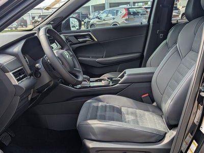 2026 Mitsubishi Outlander LE