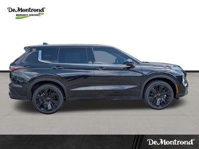 2026 Mitsubishi Outlander LE