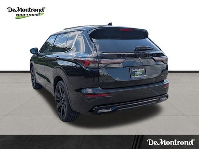 2026 Mitsubishi Outlander LE