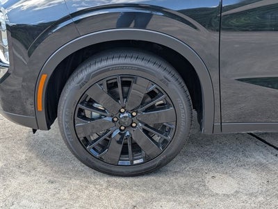 2026 Mitsubishi Outlander LE