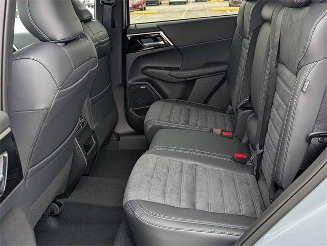 2026 Mitsubishi Outlander Trail Edition