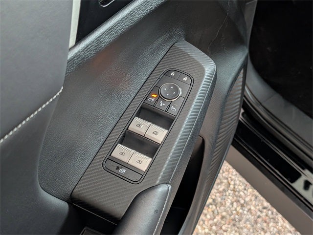 2025 Mitsubishi Outlander PHEV SE