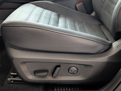 2025 Mitsubishi Outlander PHEV SE