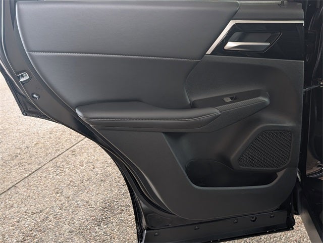 2025 Mitsubishi Outlander PHEV SE