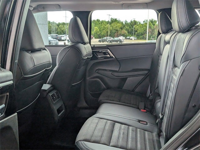 2025 Mitsubishi Outlander PHEV SE