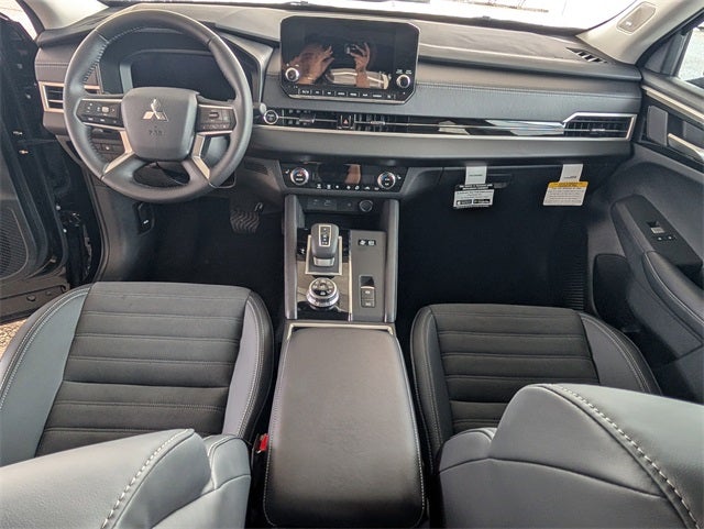 2025 Mitsubishi Outlander PHEV SE