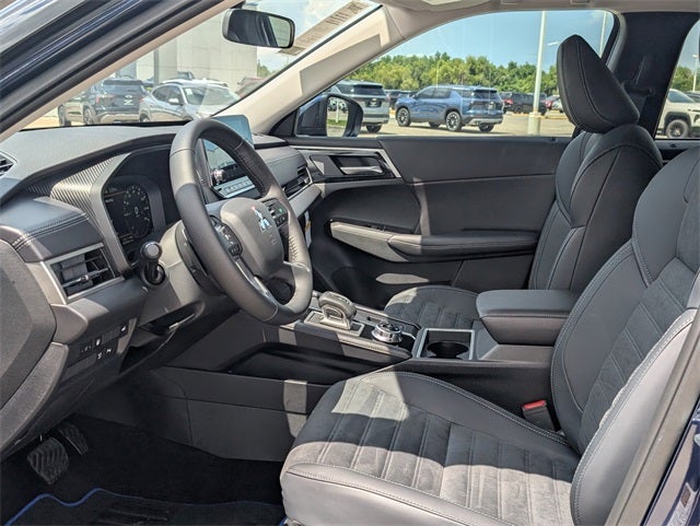 2025 Mitsubishi Outlander PHEV SE