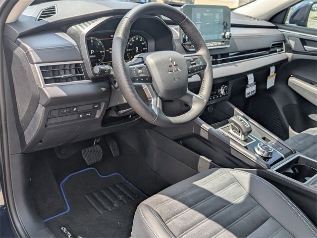 2025 Mitsubishi Outlander PHEV SE