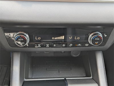 2025 Mitsubishi Outlander PHEV SE