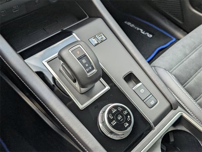 2025 Mitsubishi Outlander PHEV SE