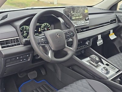 2025 Mitsubishi Outlander PHEV SEL