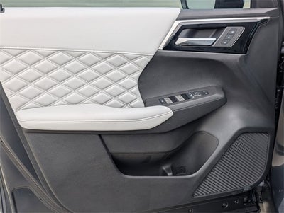 2025 Mitsubishi Outlander PHEV SEL