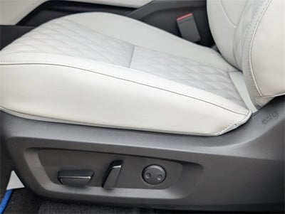 2025 Mitsubishi Outlander PHEV SEL