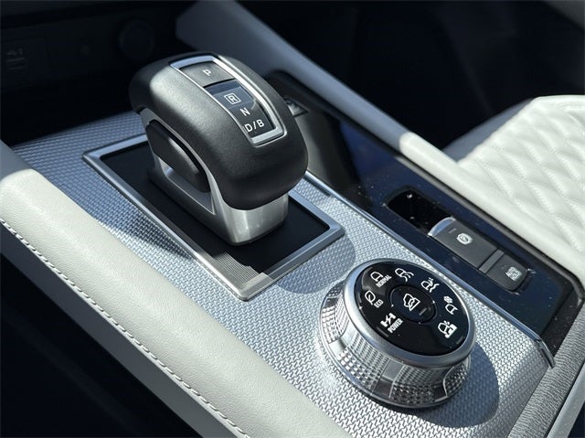 2025 Mitsubishi Outlander PHEV SEL