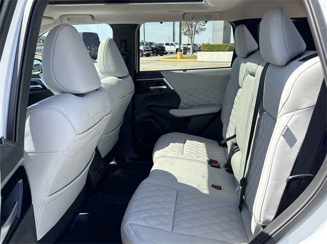 2025 Mitsubishi Outlander PHEV SEL