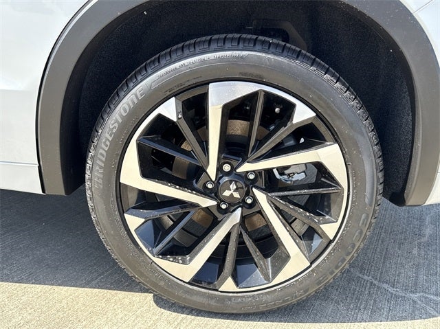 2025 Mitsubishi Outlander PHEV SEL