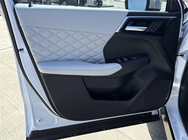 2025 Mitsubishi Outlander PHEV SEL