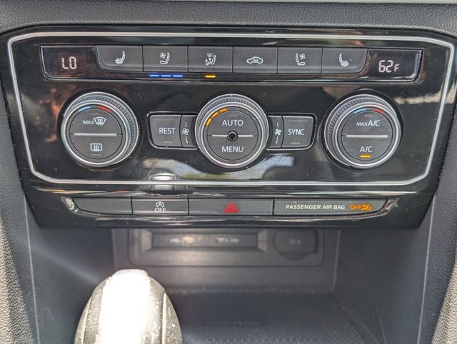 2022 Volkswagen Atlas 3.6L V6 SEL Premium R-Line