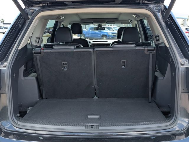 2022 Volkswagen Atlas 3.6L V6 SEL Premium R-Line