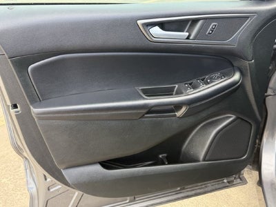 2023 Ford Edge SE