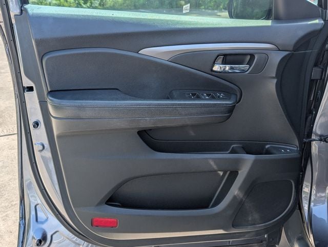 2016 Honda Pilot EX-L w/Rear Entertainment System