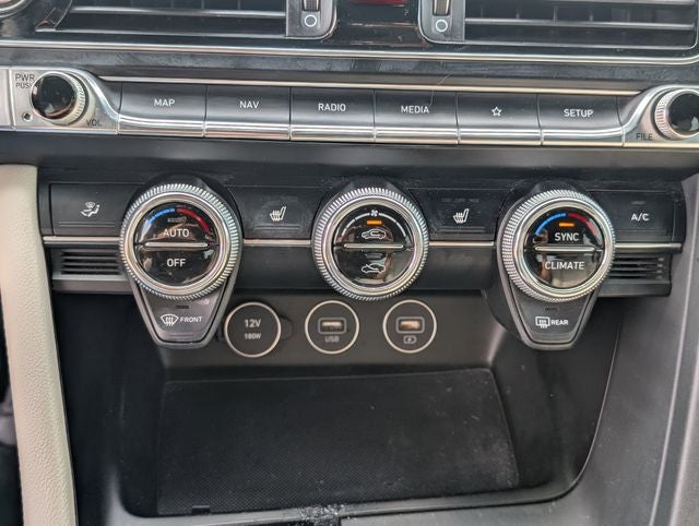 2022 Genesis G70 2.0T