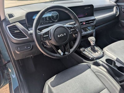 2025 Kia Seltos EX