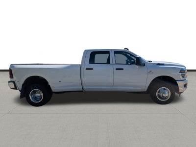 2026 RAM 3500 Tradesman Crew Cab 4x4 8' Box