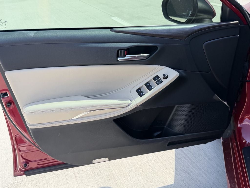 2021 Toyota Avalon XLE